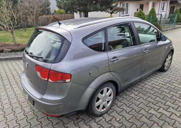Seat Altea XL cena 14500 przebieg: 297000, rok produkcji 2009 z Szydłowiec małe 211